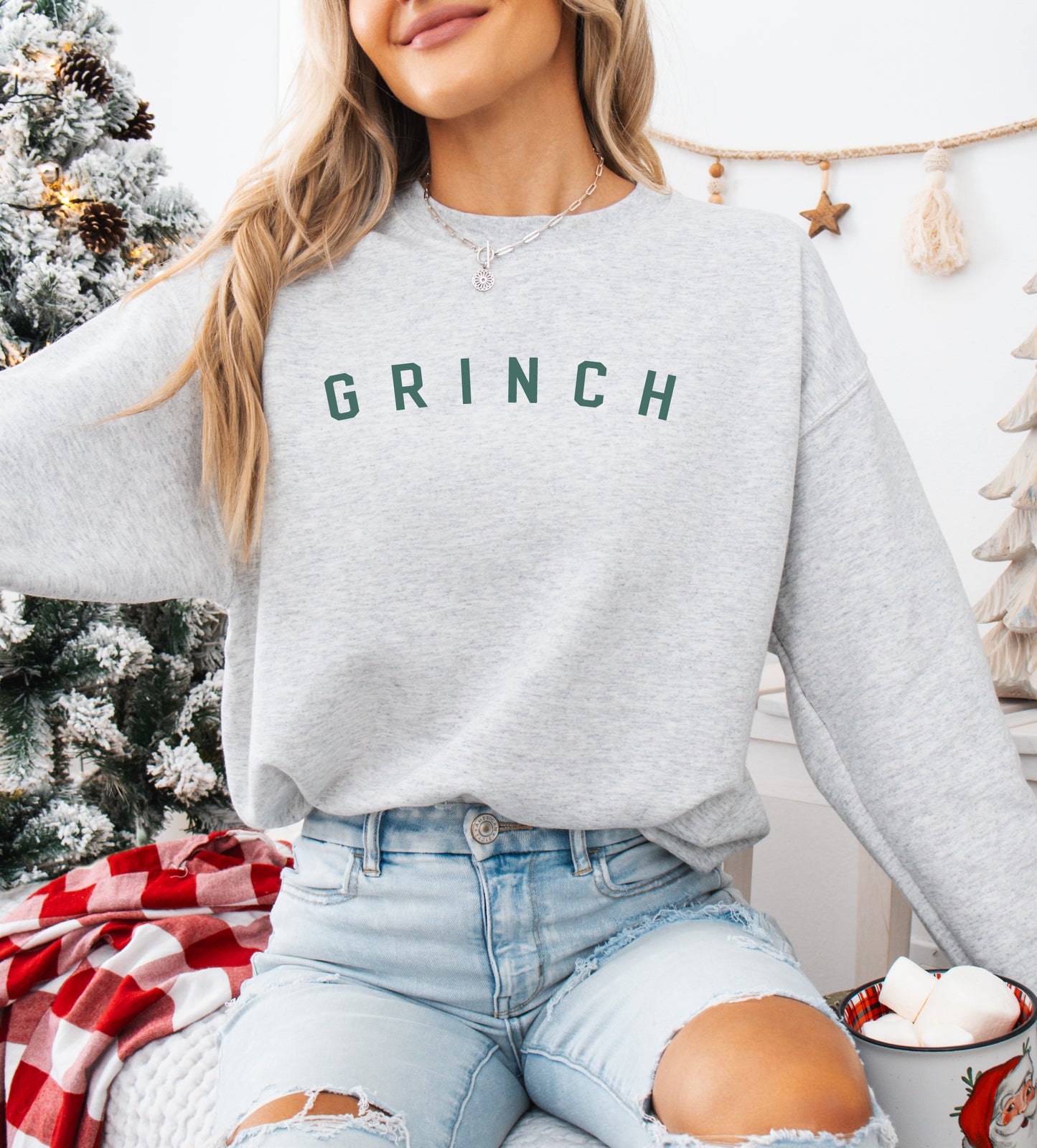 GRINCH - Women's Holiday Sweatshirt